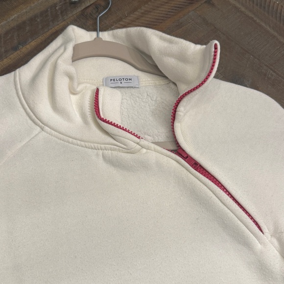 Peloton Off-White Pullover with pink Details - Picture 3 of 5